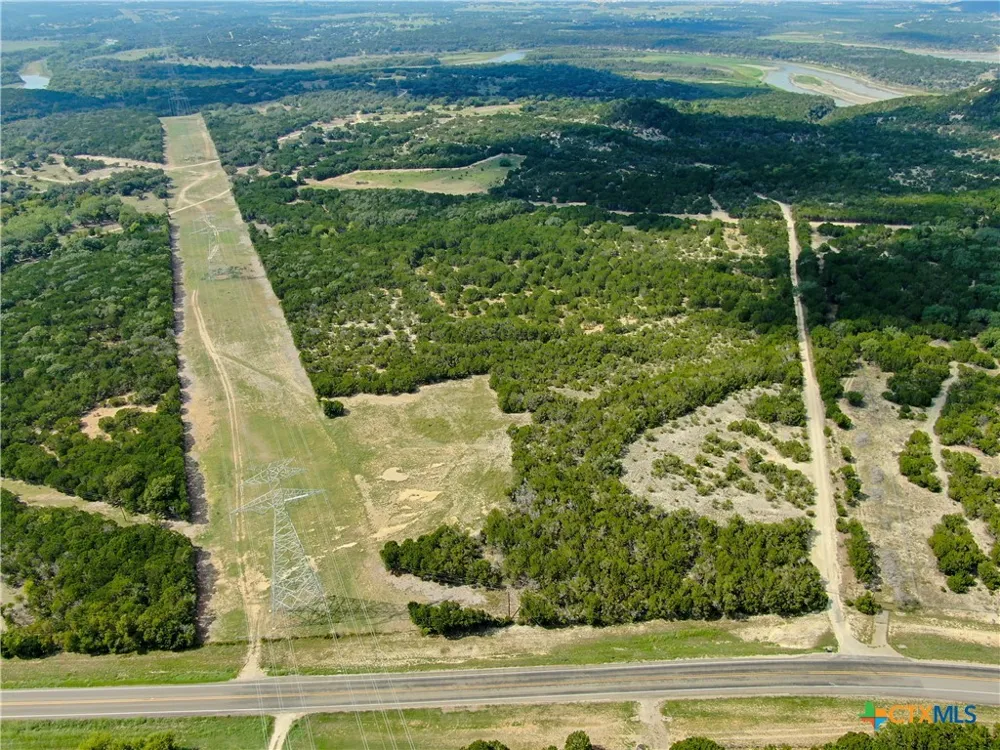 13272 FM 2484 Salado, TX 76571