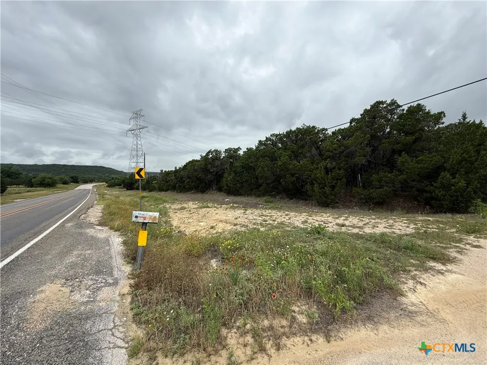 13272 FM 2484 Salado, TX 76571