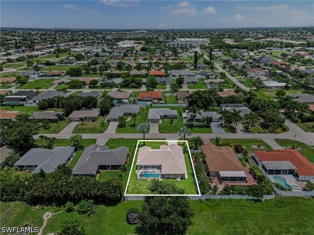 SE 21st Terrace Cape Coral, FL 33990