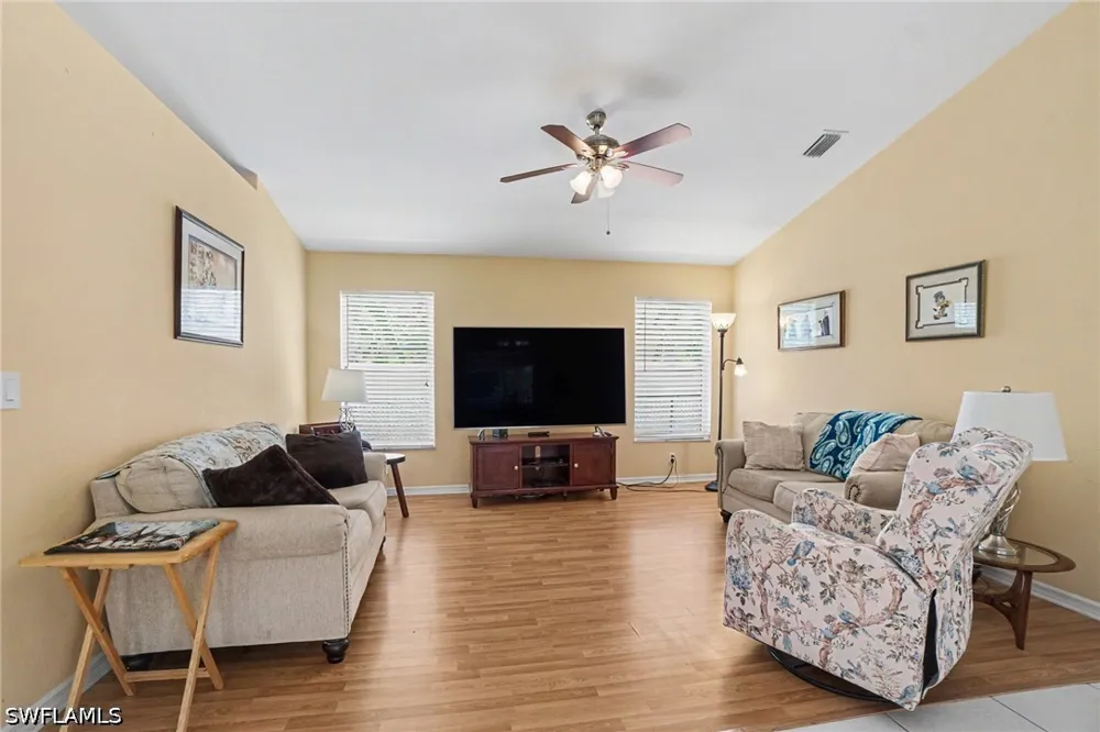 SE 21st Terrace Cape Coral, FL 33990