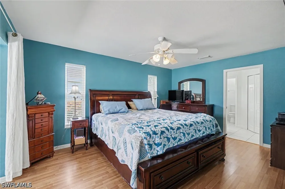 SE 21st Terrace Cape Coral, FL 33990
