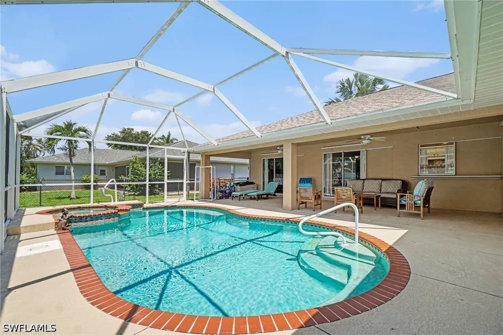 SE 21st Terrace Cape Coral, FL 33990