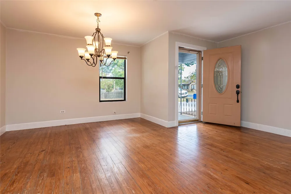406 Lexington Road #1 Elgin, TX 78621