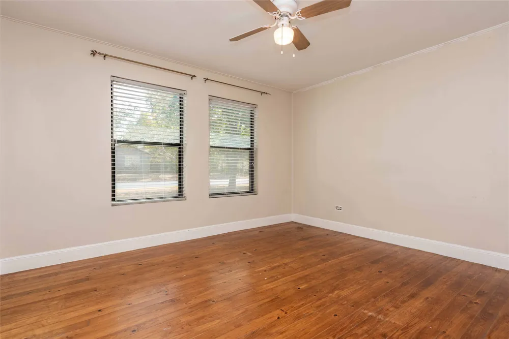 406 Lexington Road #1 Elgin, TX 78621