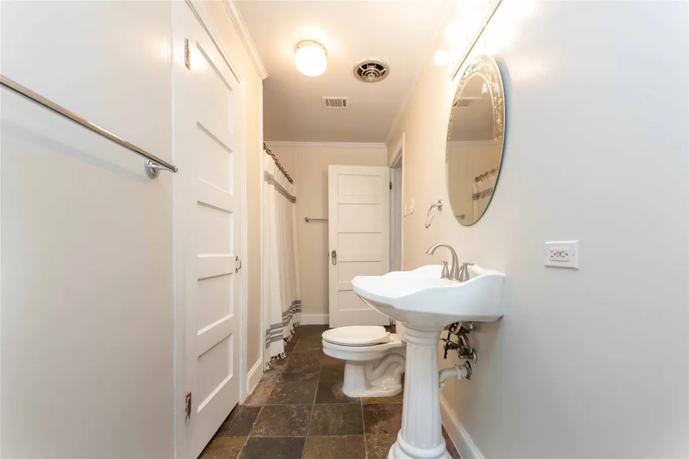 406 Lexington Road #1 Elgin, TX 78621