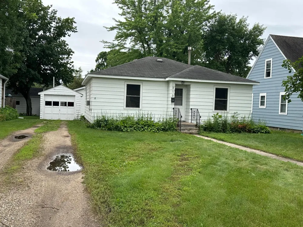 319 Langford Street Detroit Lakes, MN 56501