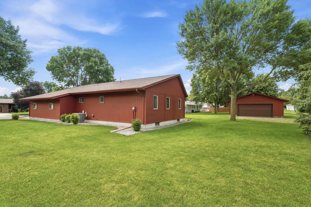 1017 9th Street Gaylord, MN 55334