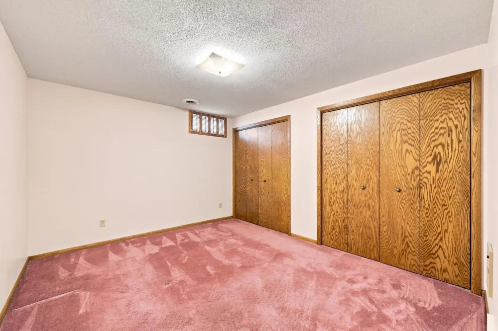 1017 9th Street Gaylord, MN 55334