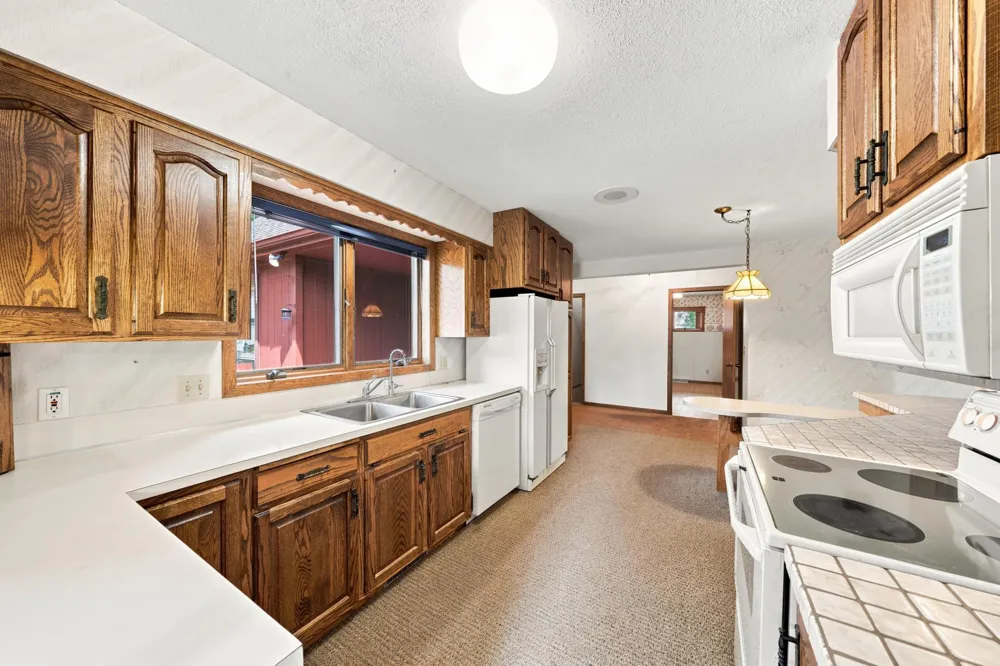 1017 9th Street Gaylord, MN 55334