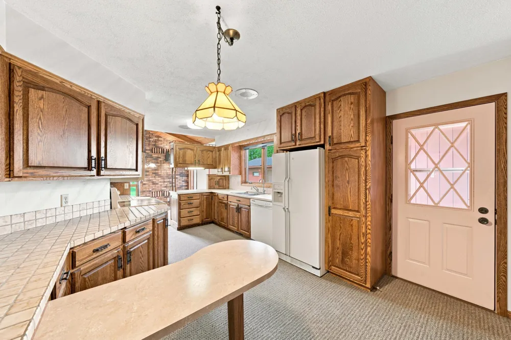 1017 9th Street Gaylord, MN 55334