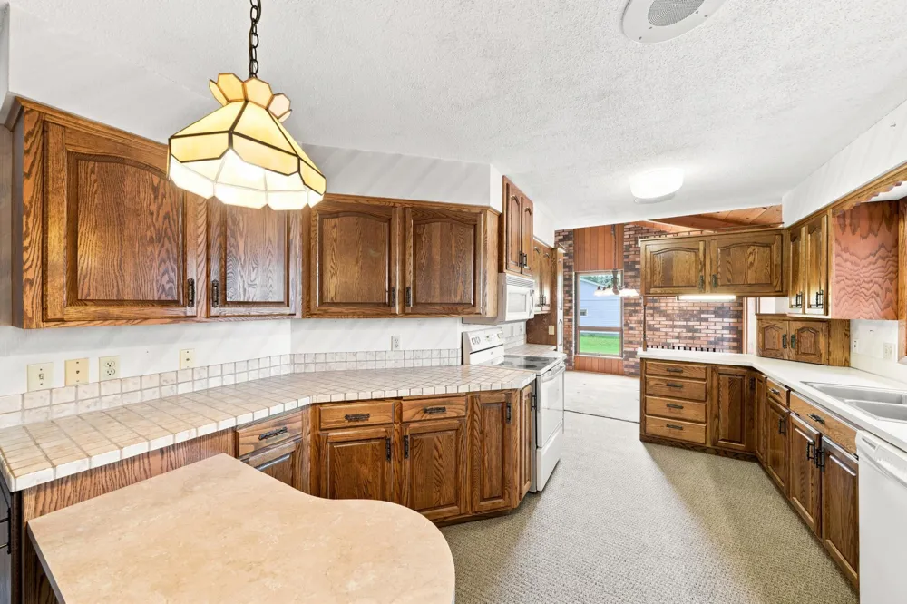 1017 9th Street Gaylord, MN 55334