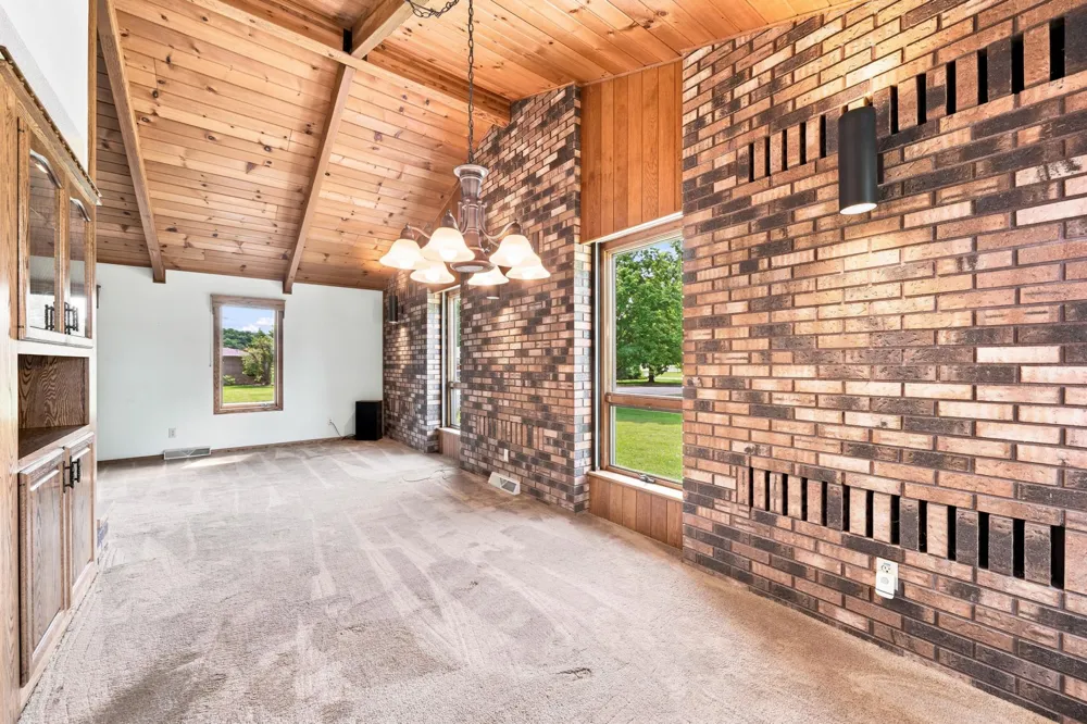 1017 9th Street Gaylord, MN 55334