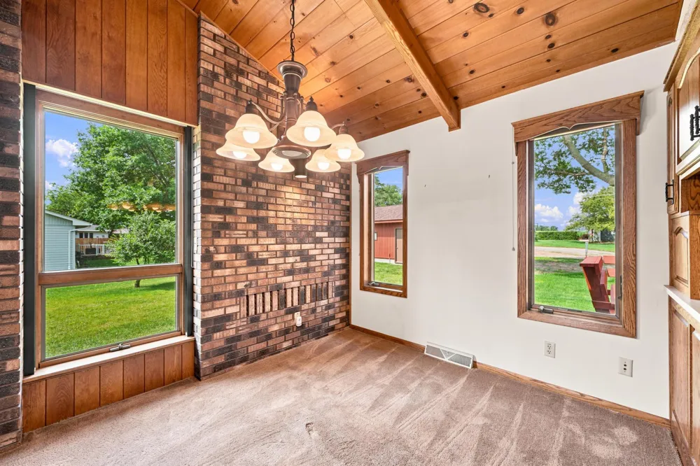 1017 9th Street Gaylord, MN 55334