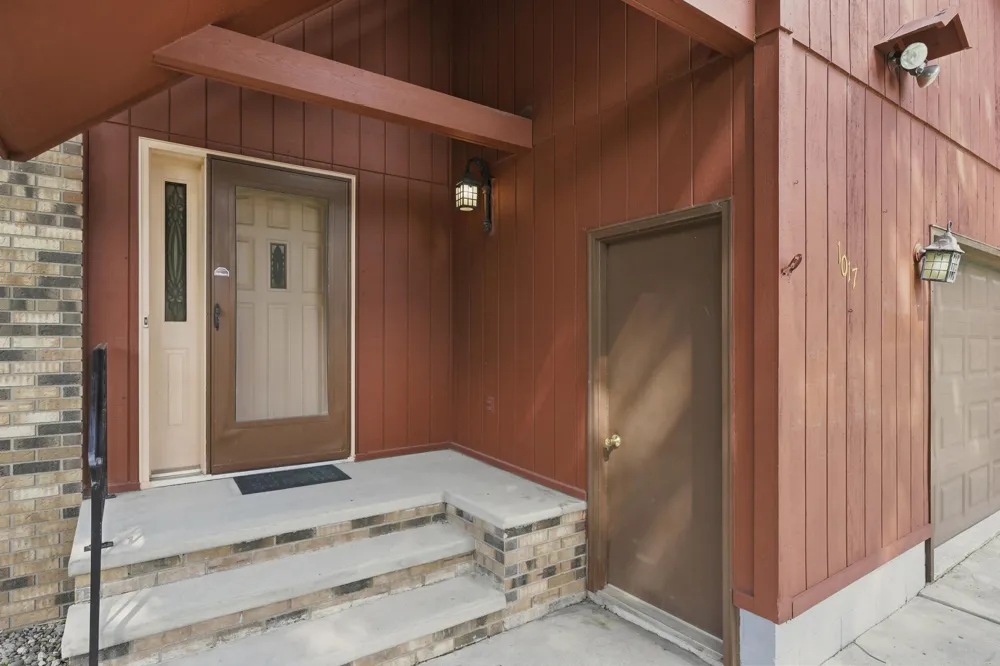 1017 9th Street Gaylord, MN 55334