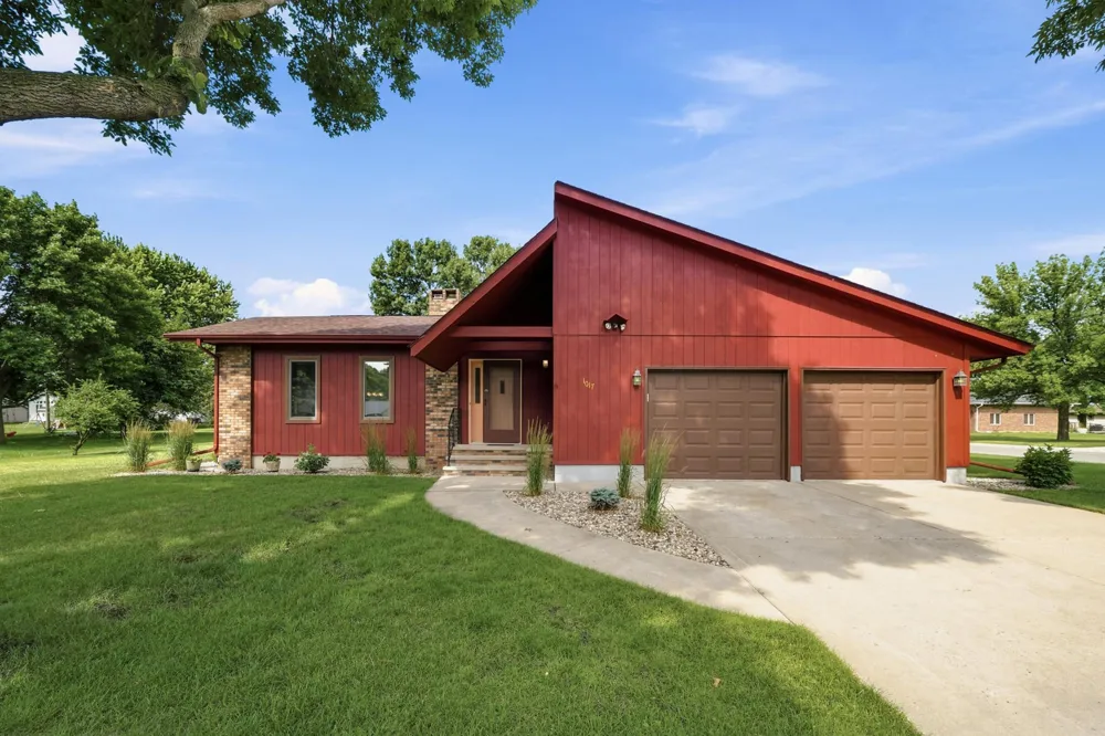 1017 9th Street Gaylord, MN 55334
