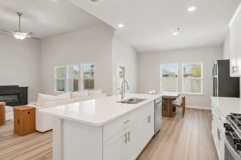 3514 Jb Thomas Drive
