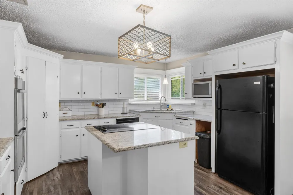 10604 CR 360 Terrell, TX 75161