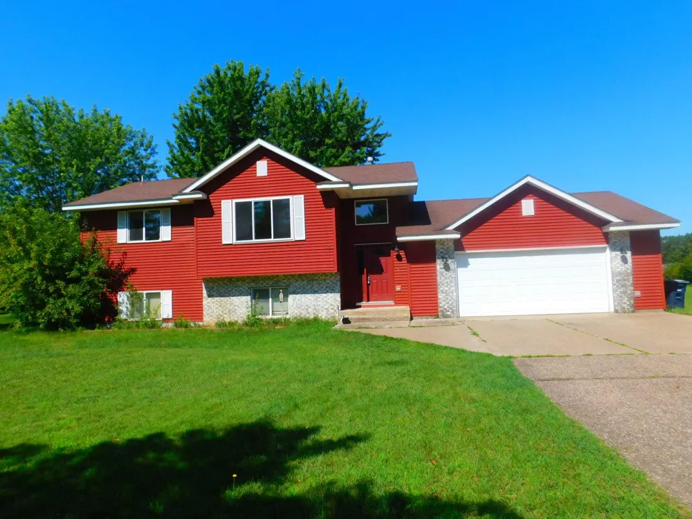20042 Wild Rice Drive NE Wyoming, MN 55092