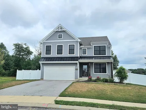 15 CLOVERFIELD STREET