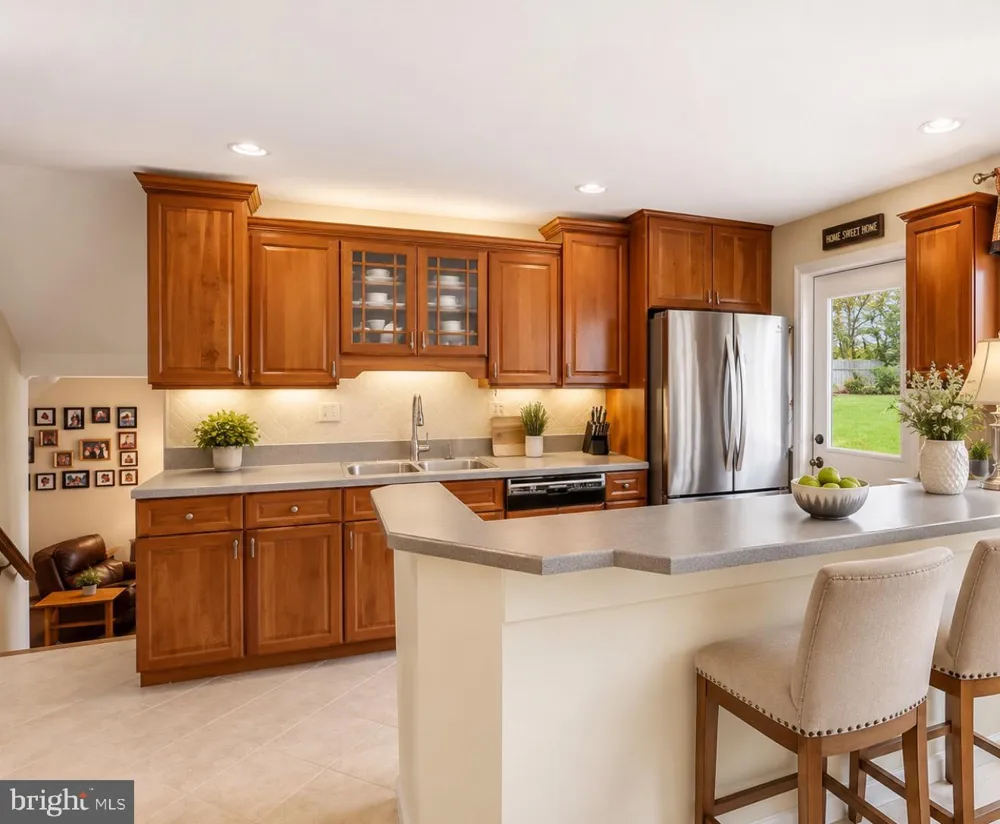 12012 CANTER LANE Reston, VA 20191