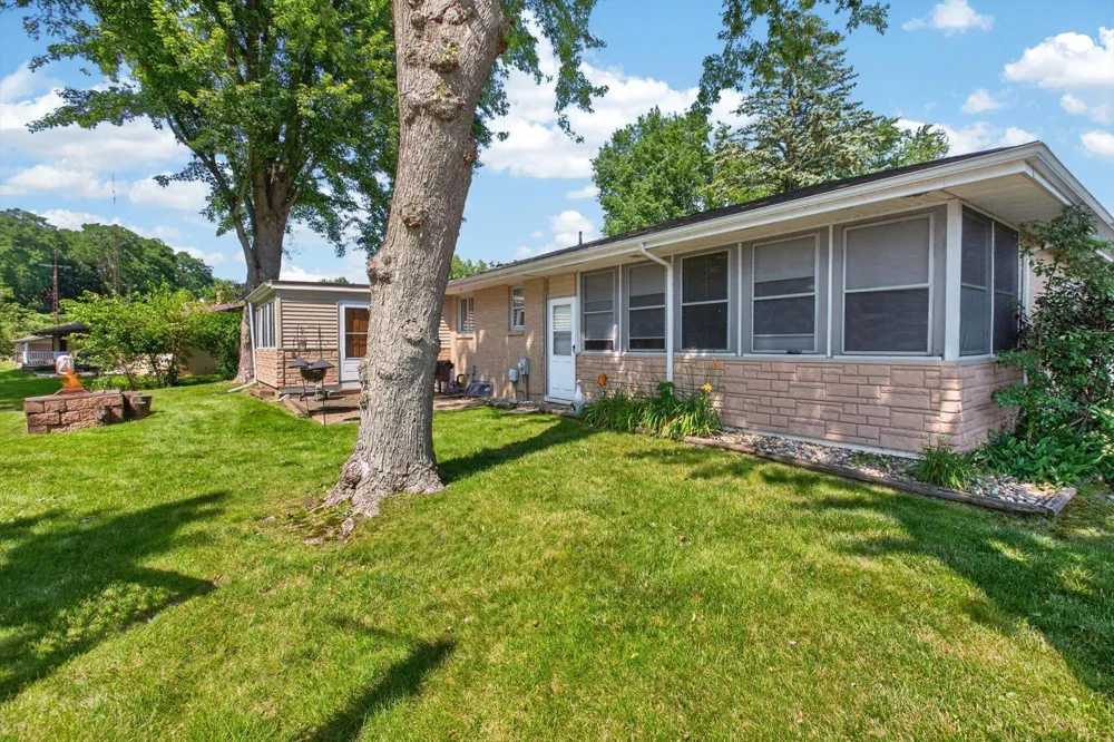 3036 W Bluffwood Terrace St. Joseph, MI 49085
