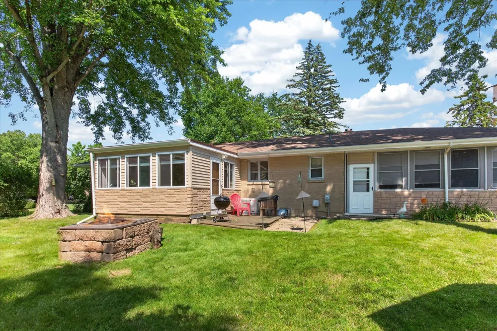 3036 W Bluffwood Terrace St. Joseph, MI 49085