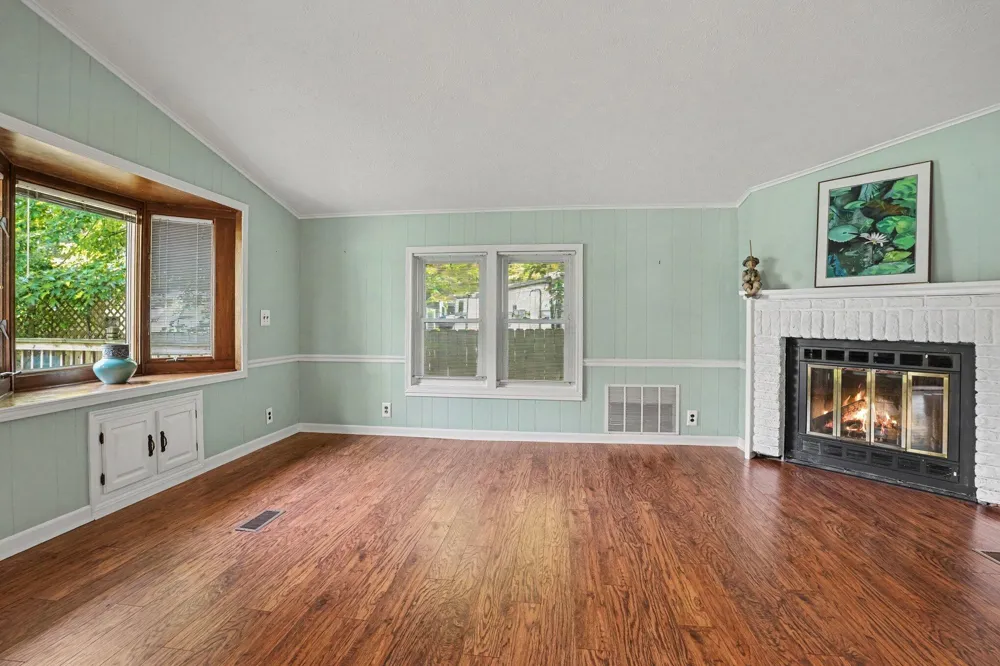 3124 Weicks Drive Hopkins, MI 49328