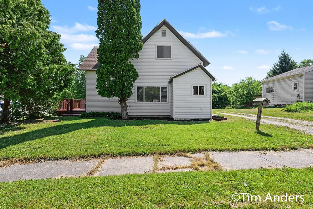 307 S East Street St Louis City, MI 48880