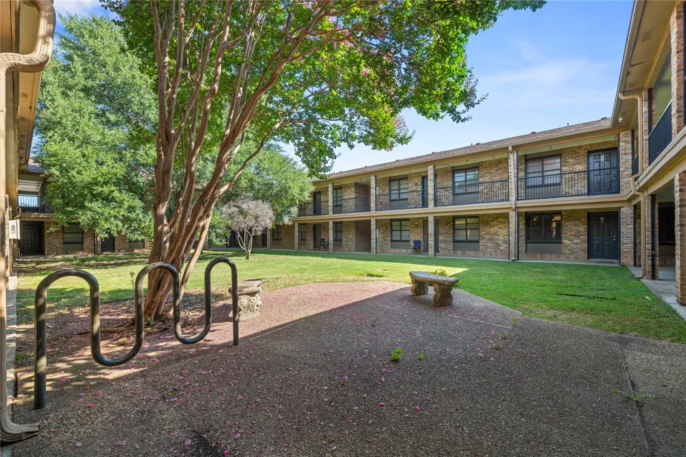 1214 Baylor Avenue #111 Waco, TX 76706