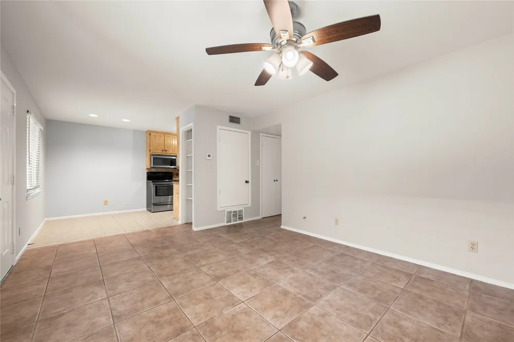 1214 Baylor Avenue #111 Waco, TX 76706