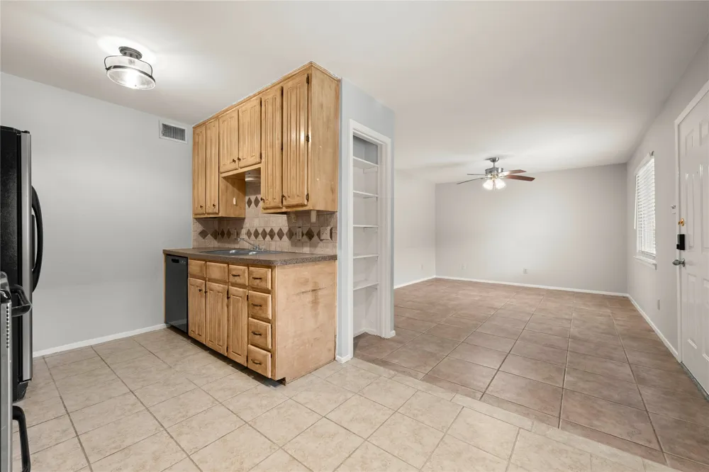1214 Baylor Avenue #111 Waco, TX 76706