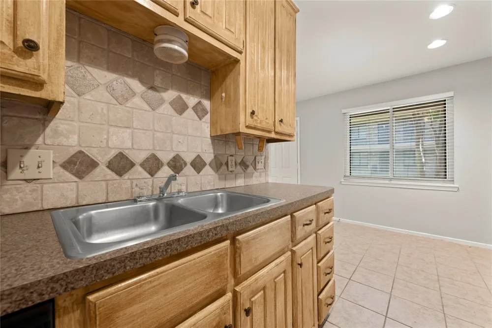 1214 Baylor Avenue #111 Waco, TX 76706