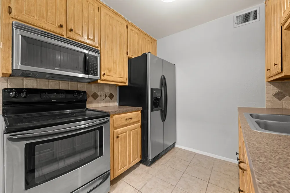 1214 Baylor Avenue #111 Waco, TX 76706