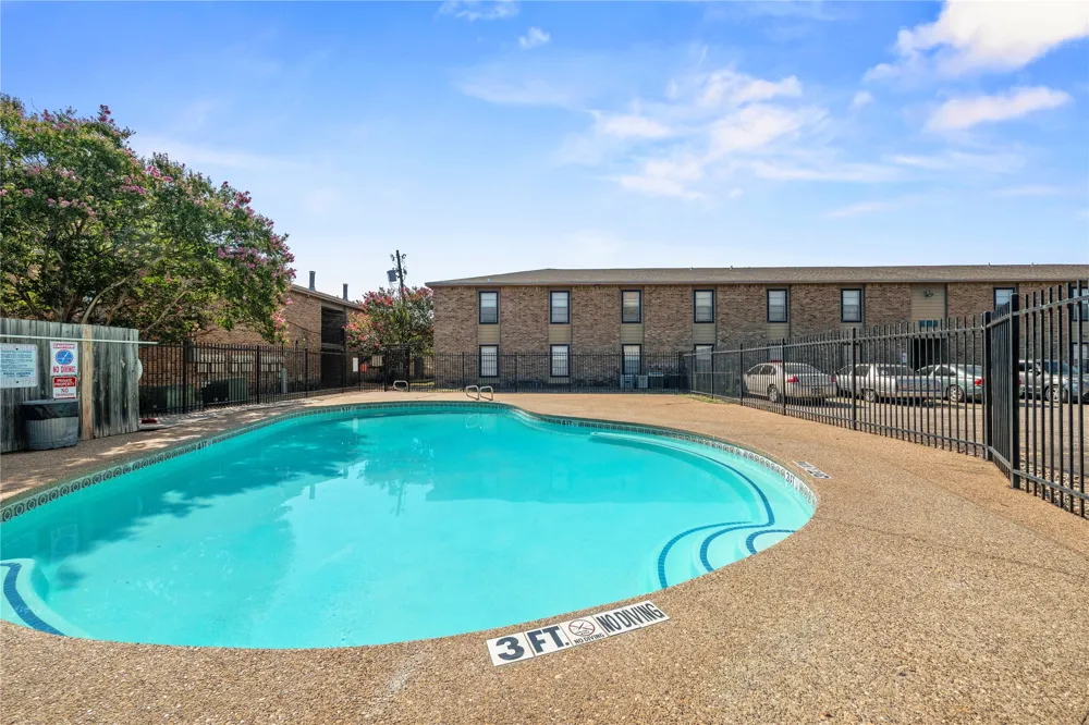1214 Baylor Avenue #111 Waco, TX 76706