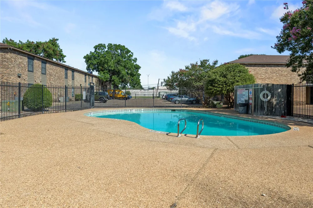 1214 Baylor Avenue #111 Waco, TX 76706