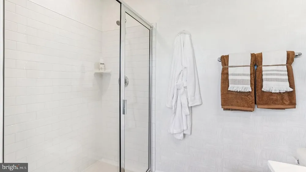 178 SANDY RIDGE ROAD Sicklerville, NJ 08081