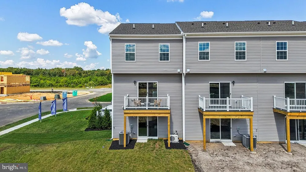 178 SANDY RIDGE ROAD Sicklerville, NJ 08081