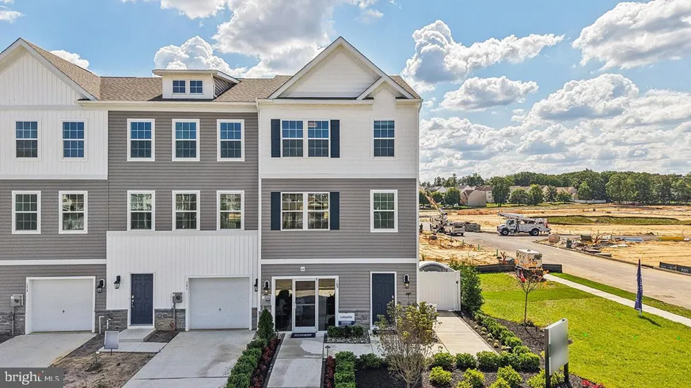 178 SANDY RIDGE ROAD Sicklerville, NJ 08081