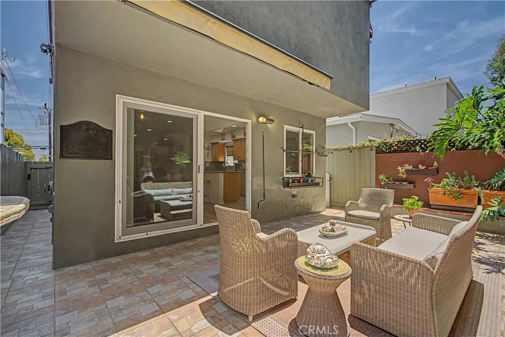 1725 Axenty Redondo Beach, CA 90278