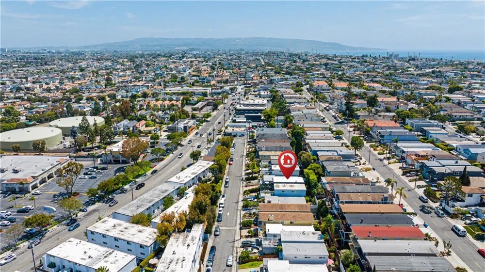 1725 Axenty Redondo Beach, CA 90278