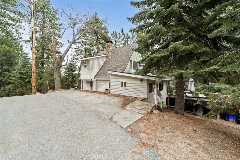 27638 Oak Knoll Lake Arrowhead, CA 92326