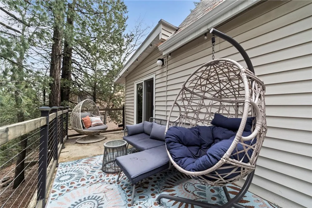 27638 Oak Knoll Lake Arrowhead, CA 92326