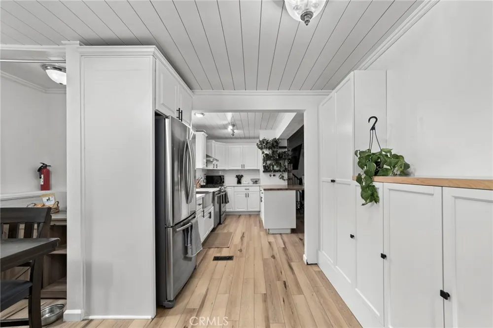 27638 Oak Knoll Lake Arrowhead, CA 92326