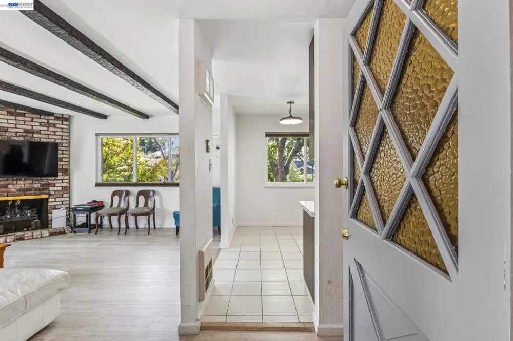 1401 Cottage St #D Alameda, CA 94501
