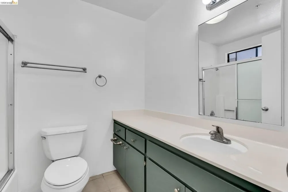 417 Evelyn Ave #205 Albany, CA 94706