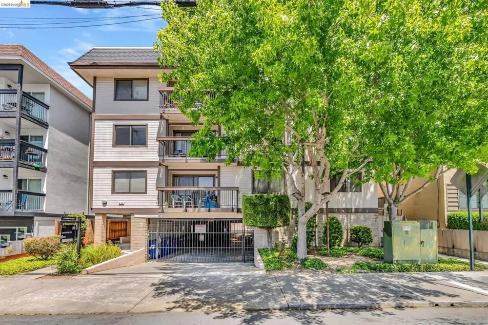 417 Evelyn Ave #205 Albany, CA 94706