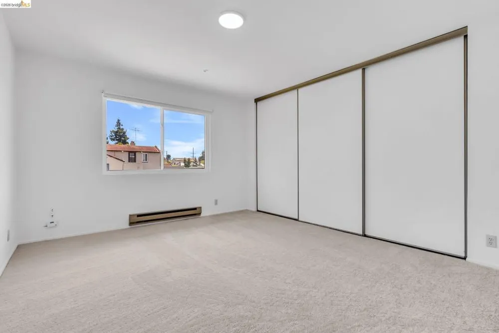 417 Evelyn Ave #205 Albany, CA 94706