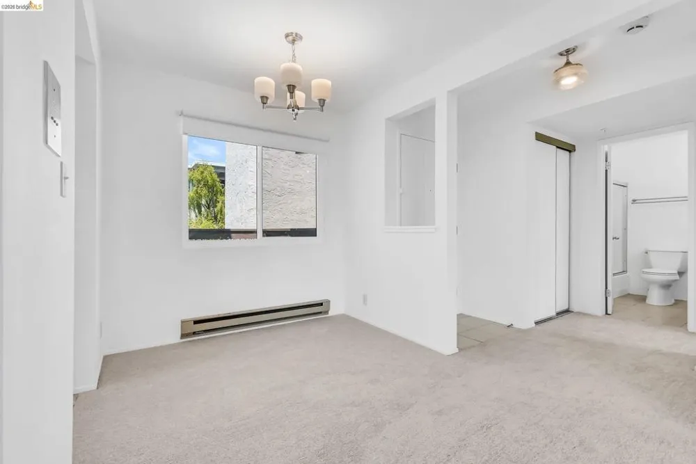 417 Evelyn Ave #205 Albany, CA 94706