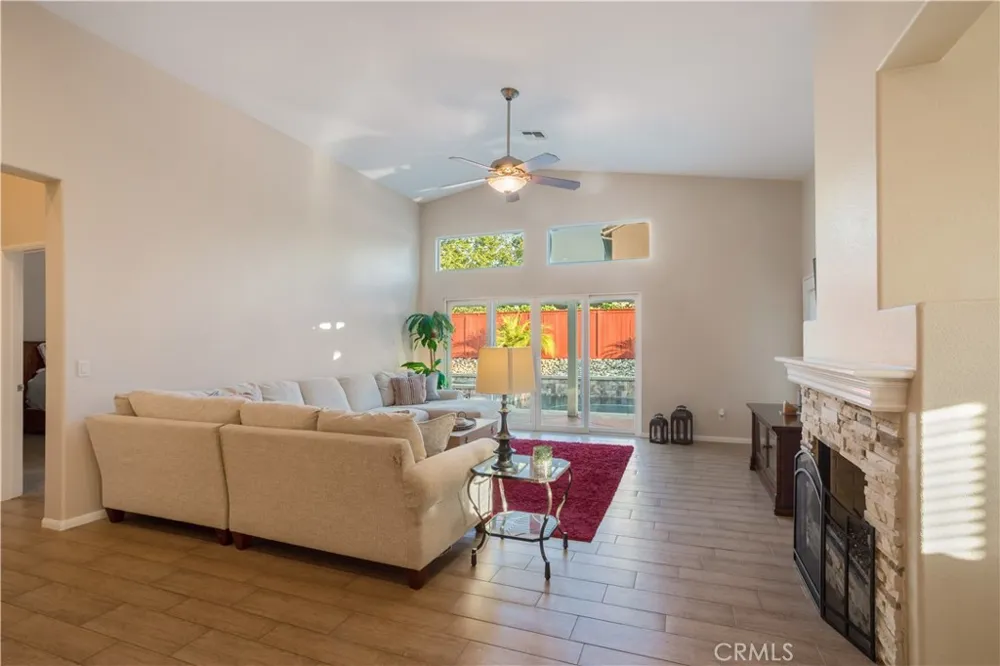 31955 Avenida Mallari Temecula, CA 92591