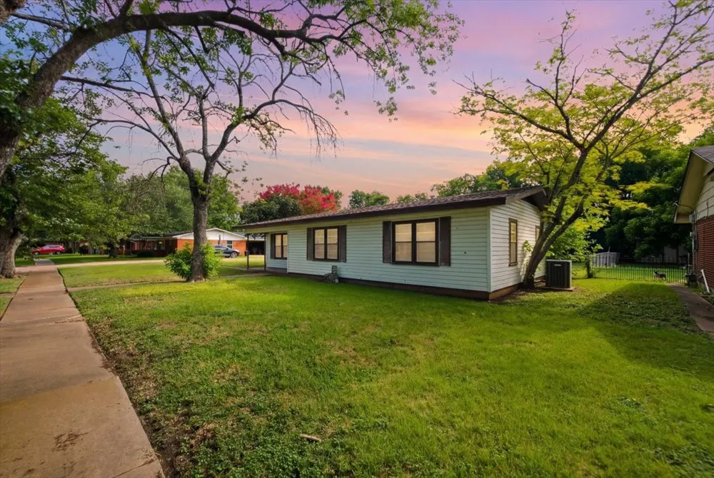 156 Bowie McGregor, TX 76657